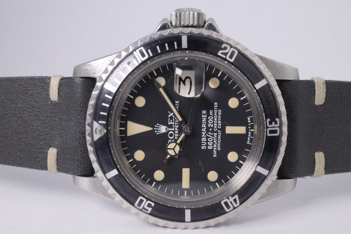 ROLEX VINTAGE DATE SUBMARINER 1680 WITH LIGHT BEIGE TONE PATINA ON