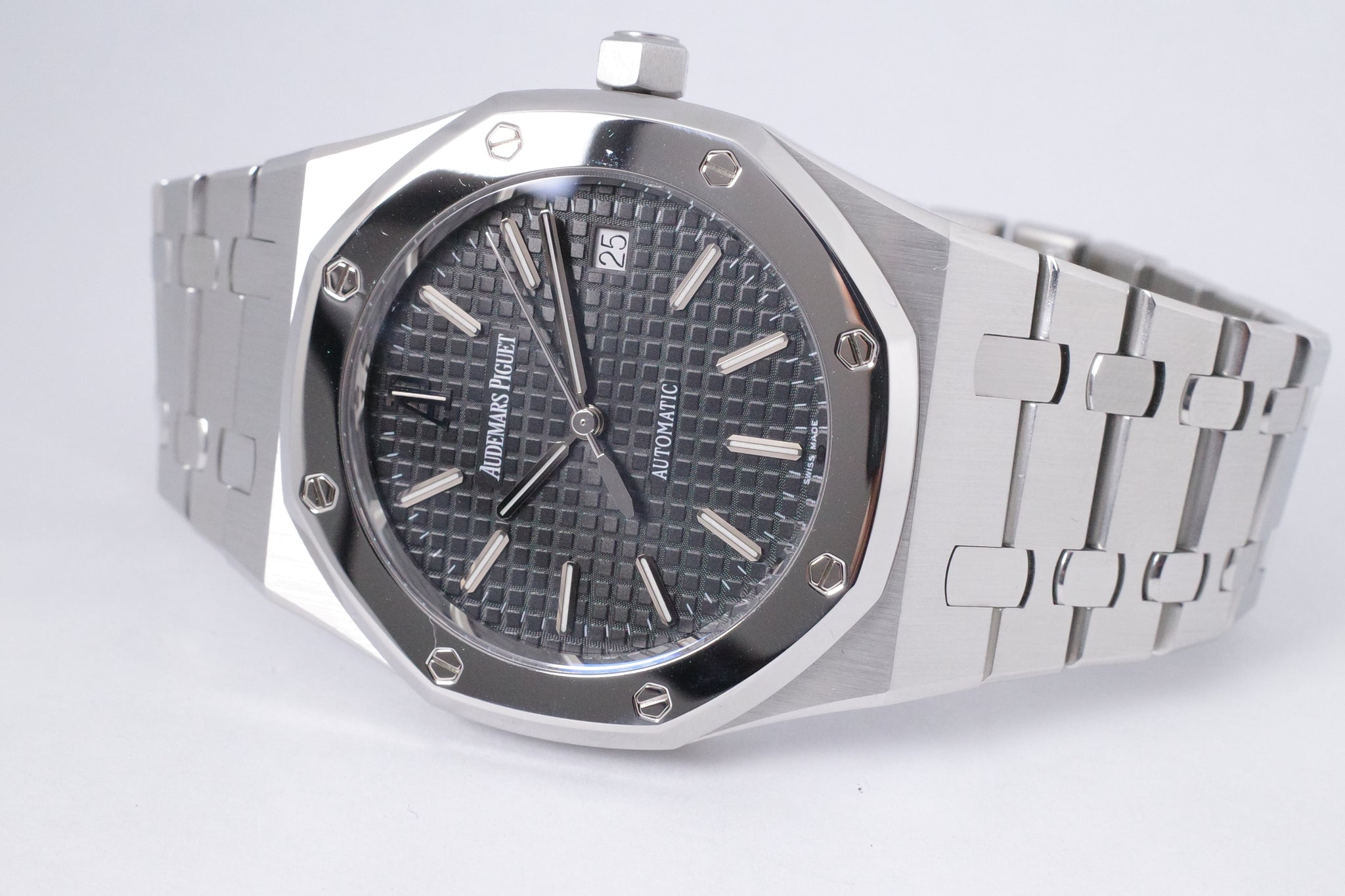 AUDEMARS PIGUET ROYAL OAK STAINLESS STEEL, PLATINUM BEZEL, SOGO