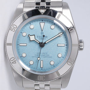 TUDOR NEW 2025 BLACK BLACK DAY 54 LAGOON BLUE M79000-0001 BOX & PAPERS