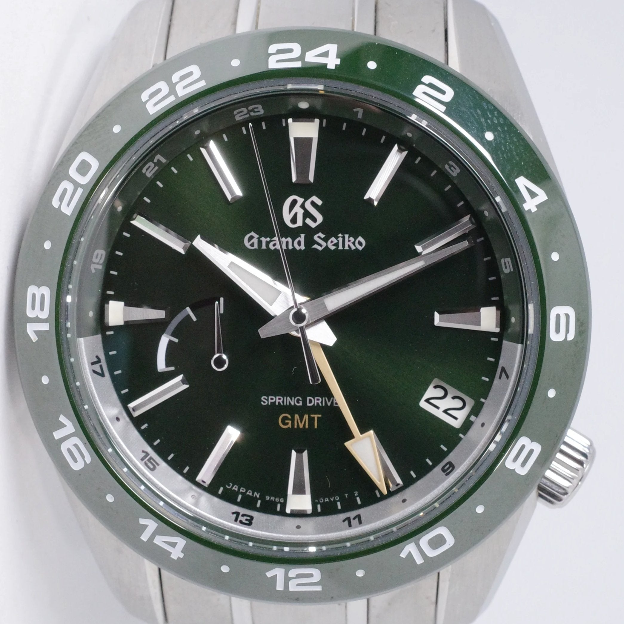 GRAND SEIKO SPRING DRIVE GMT GREEN CERAMIC BEZEL SBGE257 BOX