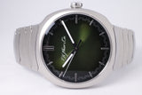 H. MOSER & CIE CENTRE SECONDS STREAMLINER MATRIC GREEN DIAL 6200-1200 BOX & PAPERS