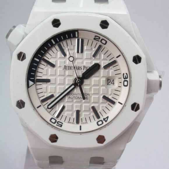 AUDEMARS PIGUET ROYAL OAK WHITE CERAMIC DIVER 15707CB.OO.A010CA.01